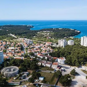 Morena Appartamento Pola
